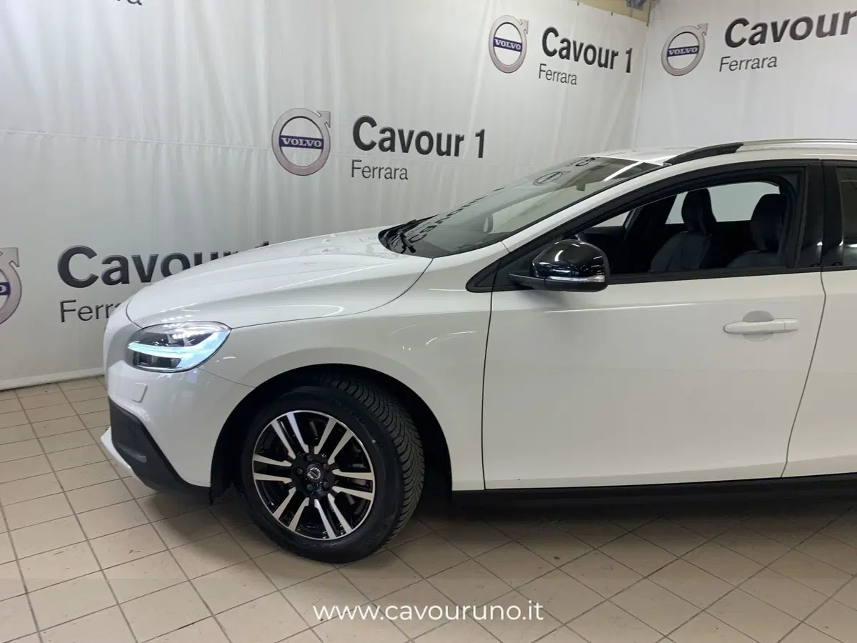 Volvo V40 Cross Country usata a Ferrara (5)