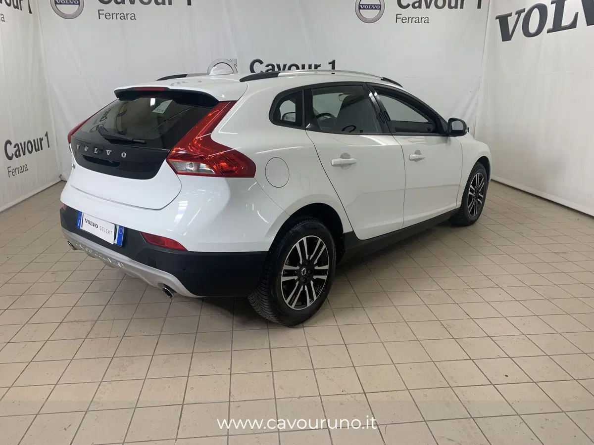 Volvo V40 Cross Country usata a Ferrara (6)