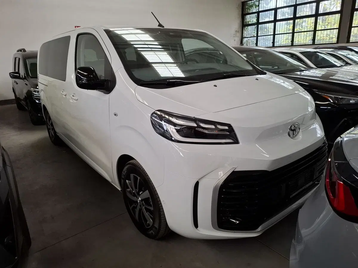 Toyota Proace Verso nuova a Bologna