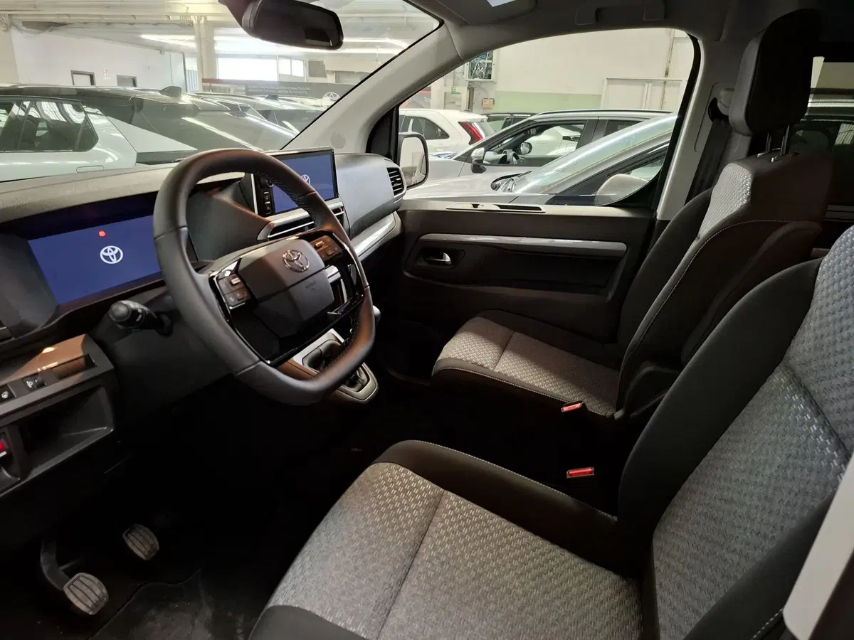 Toyota Proace Verso nuova a Bologna (5)