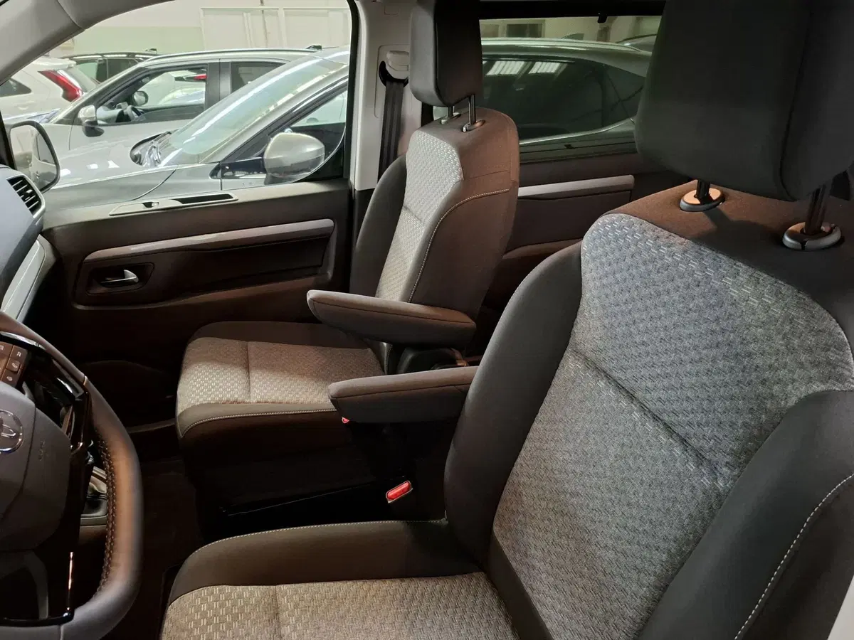 Toyota Proace Verso nuova a Bologna (6)