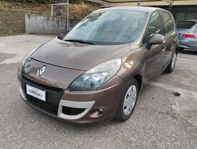 Renault Sc&eacute;nic X-Mod 1.6 dCi 130CV Dynamique del 2011 usata a Messina