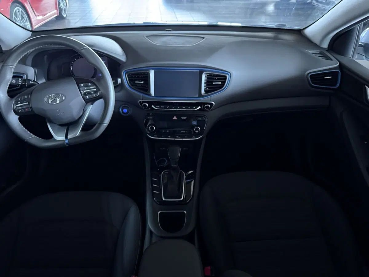 Hyundai Ioniq usata a Messina (11)