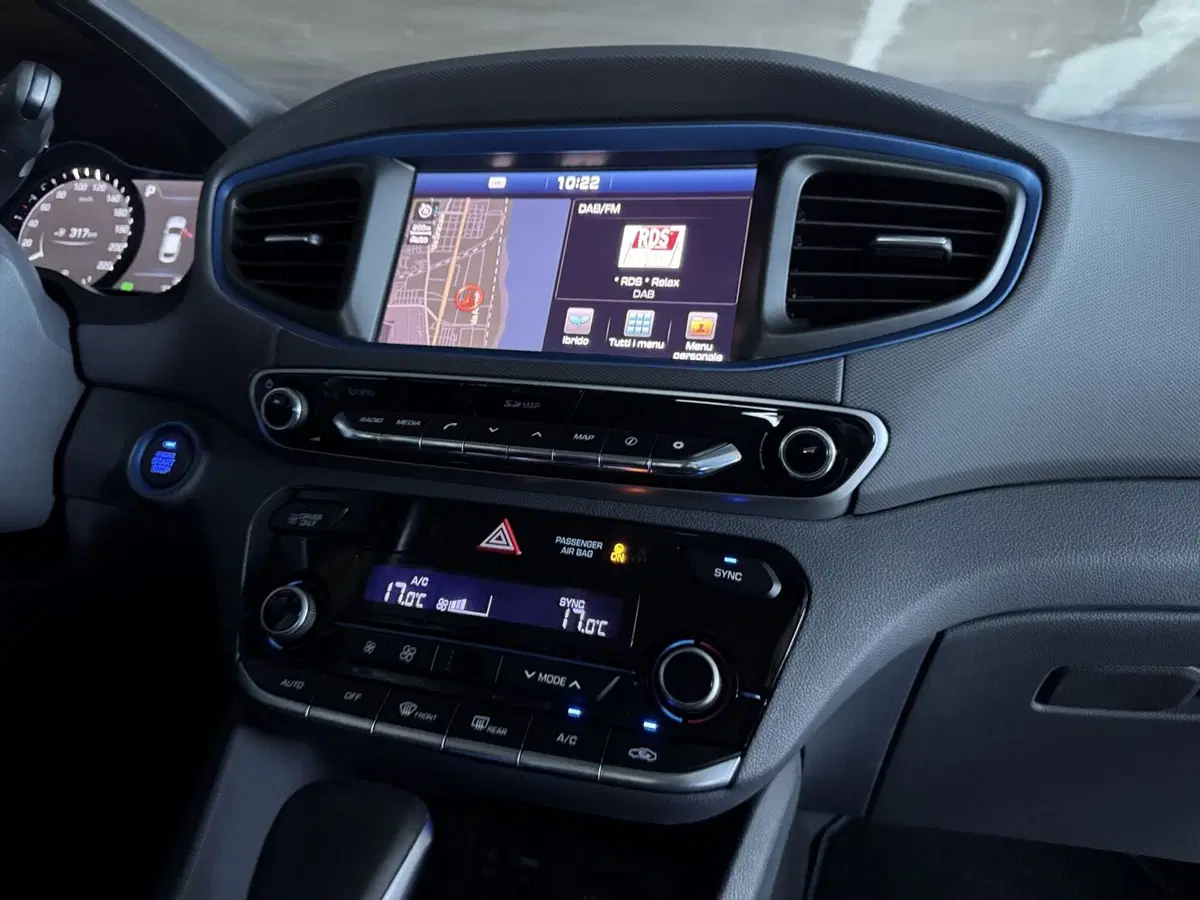 Hyundai Ioniq usata a Messina (12)