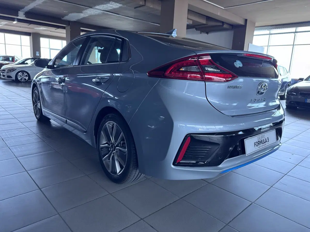 Hyundai Ioniq usata a Messina (4)