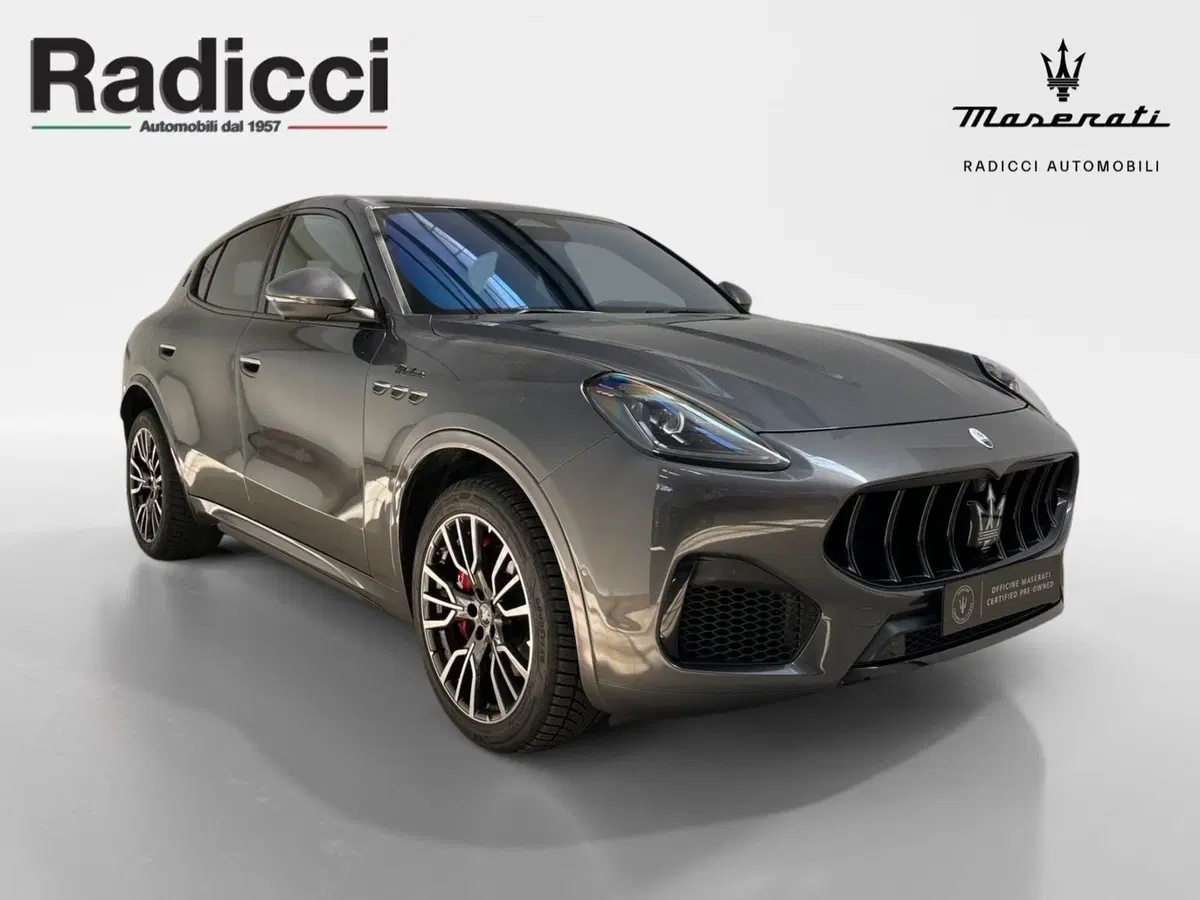 Maserati Grecale usata a Bari (3)