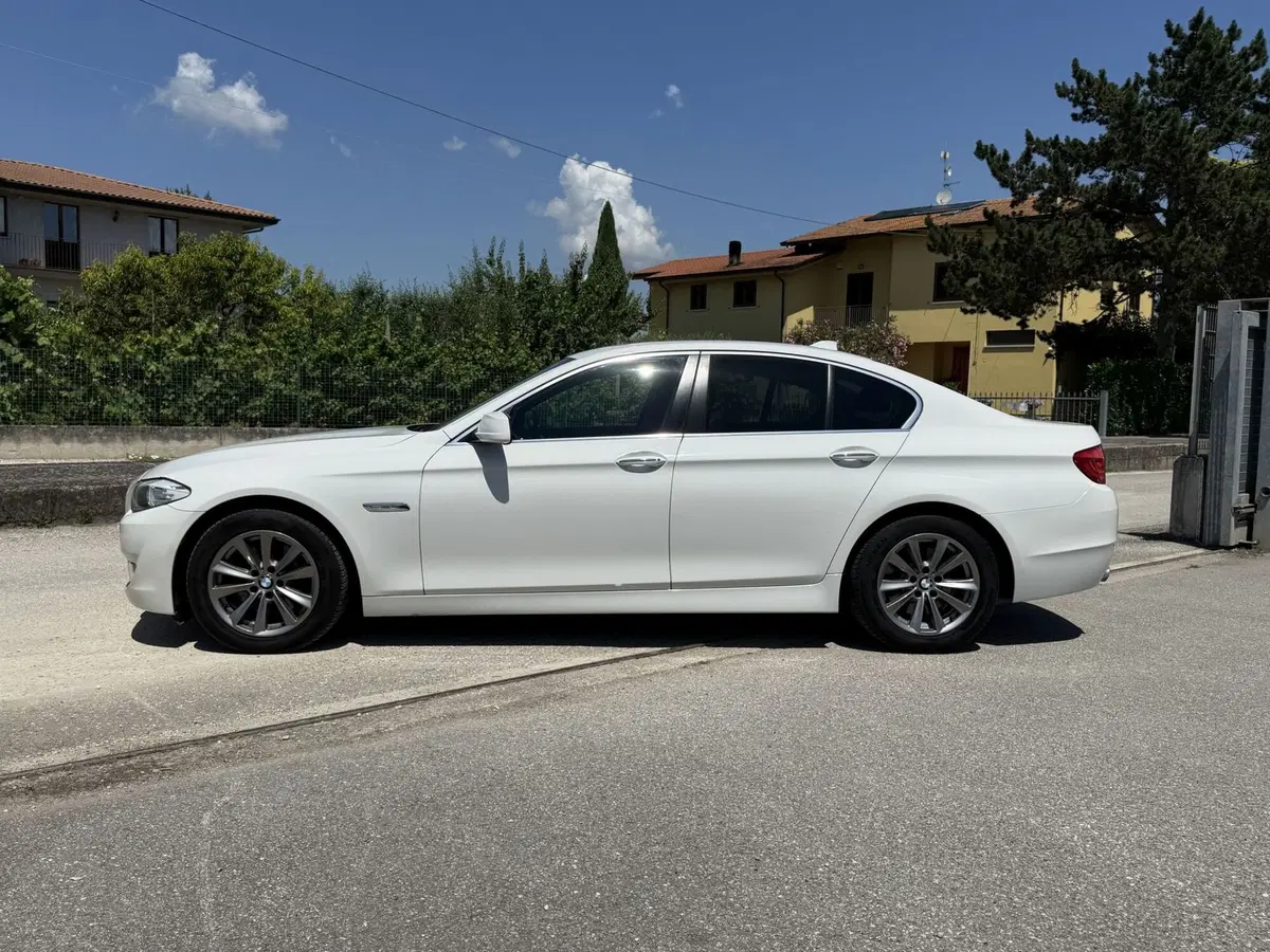 BMW Serie 5 usata a Perugia (11)
