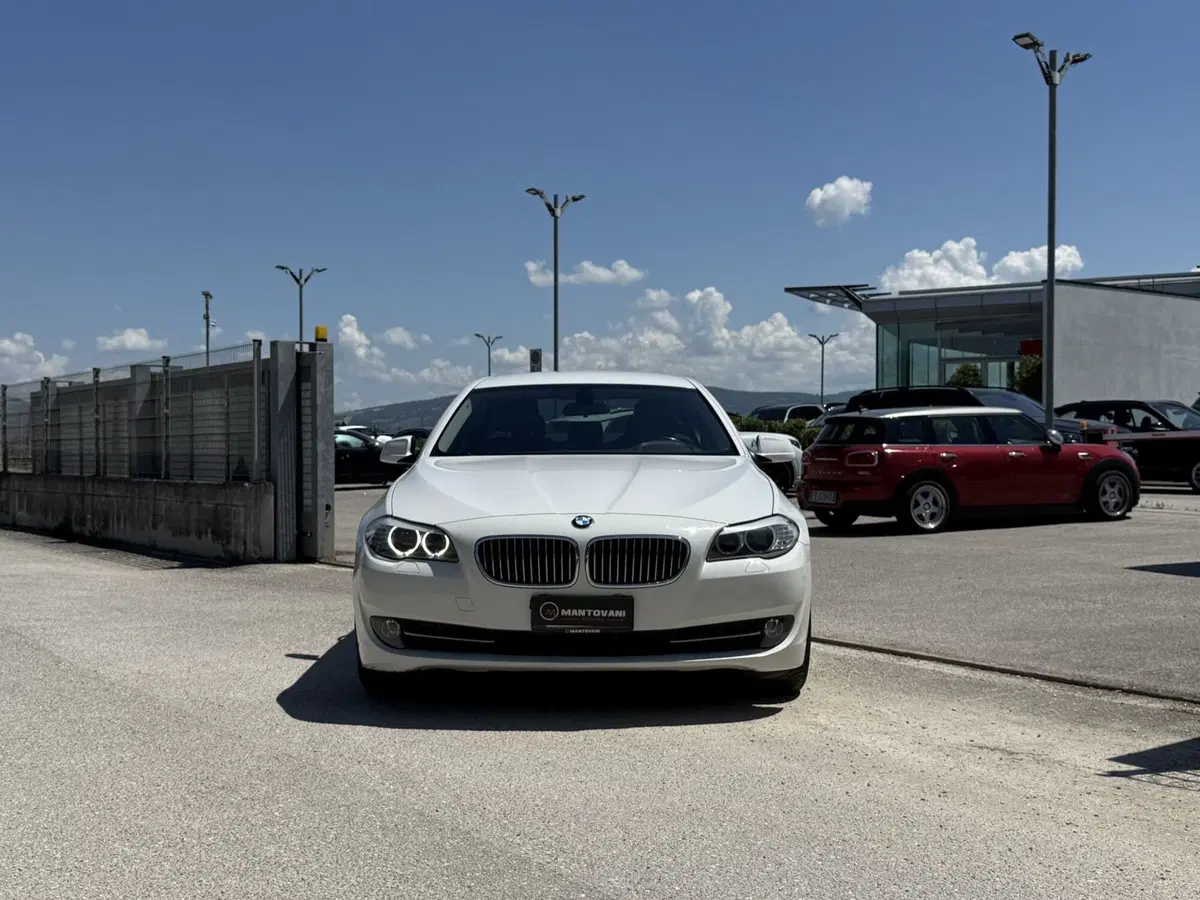 BMW Serie 5 usata a Perugia (9)