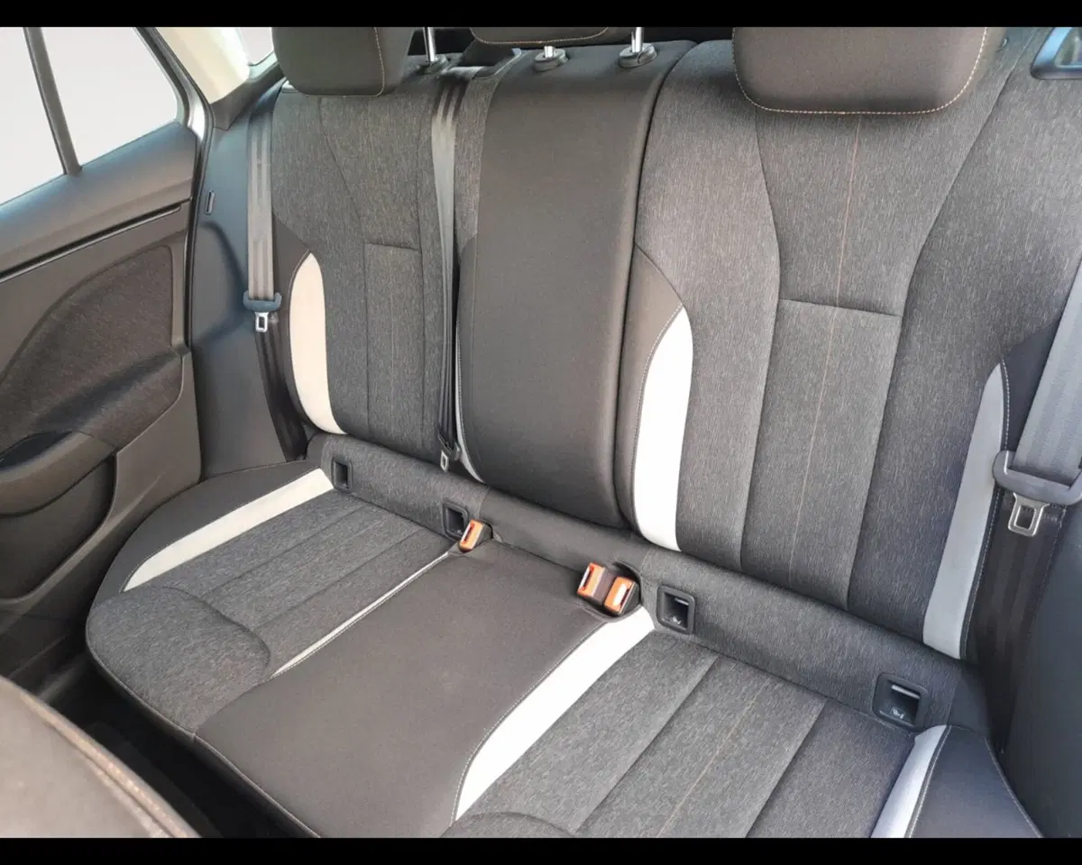 Skoda Kamiq usata a Ravenna (13)