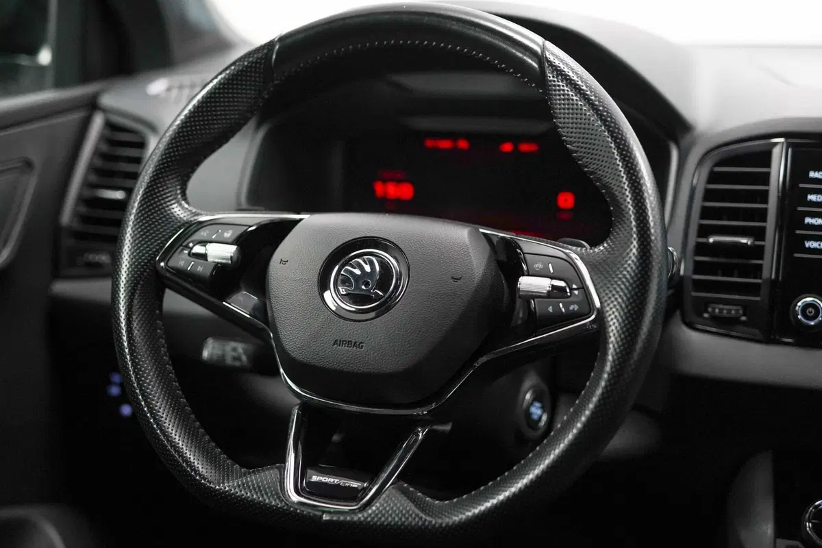 Skoda Karoq usata a Varese (12)