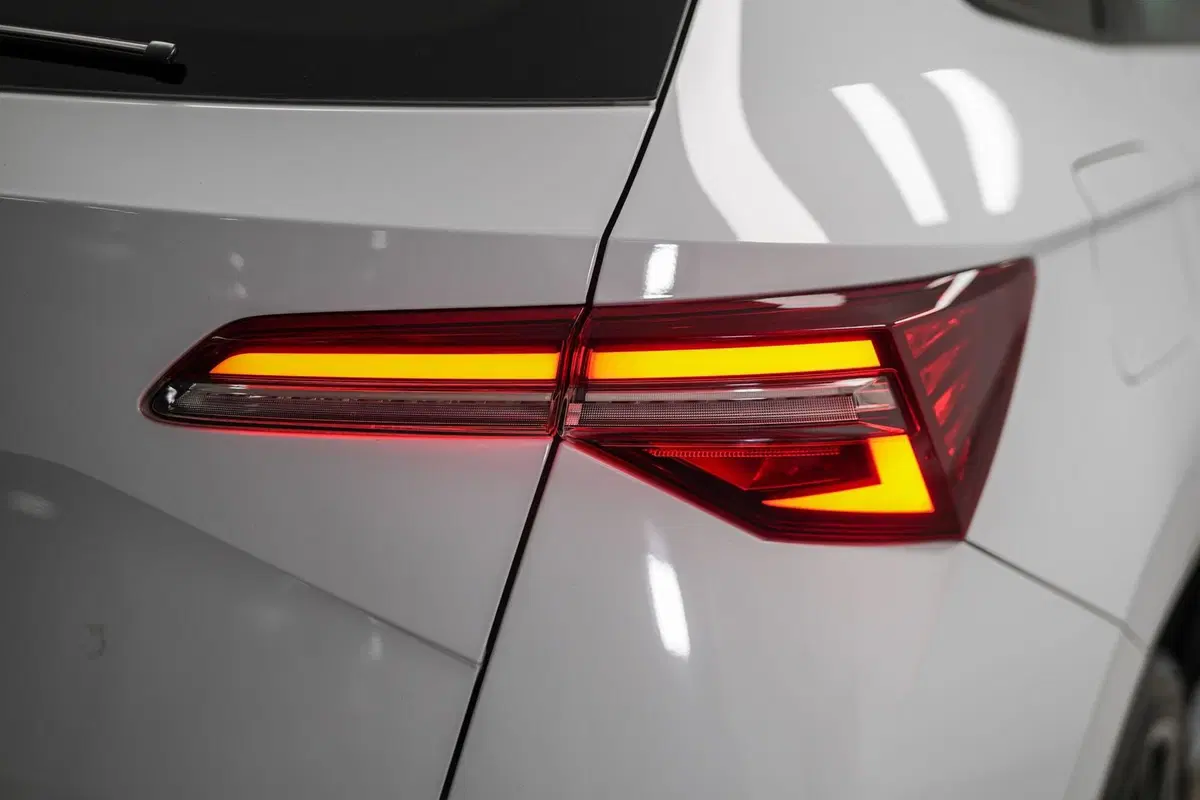 Skoda Karoq usata a Varese (8)