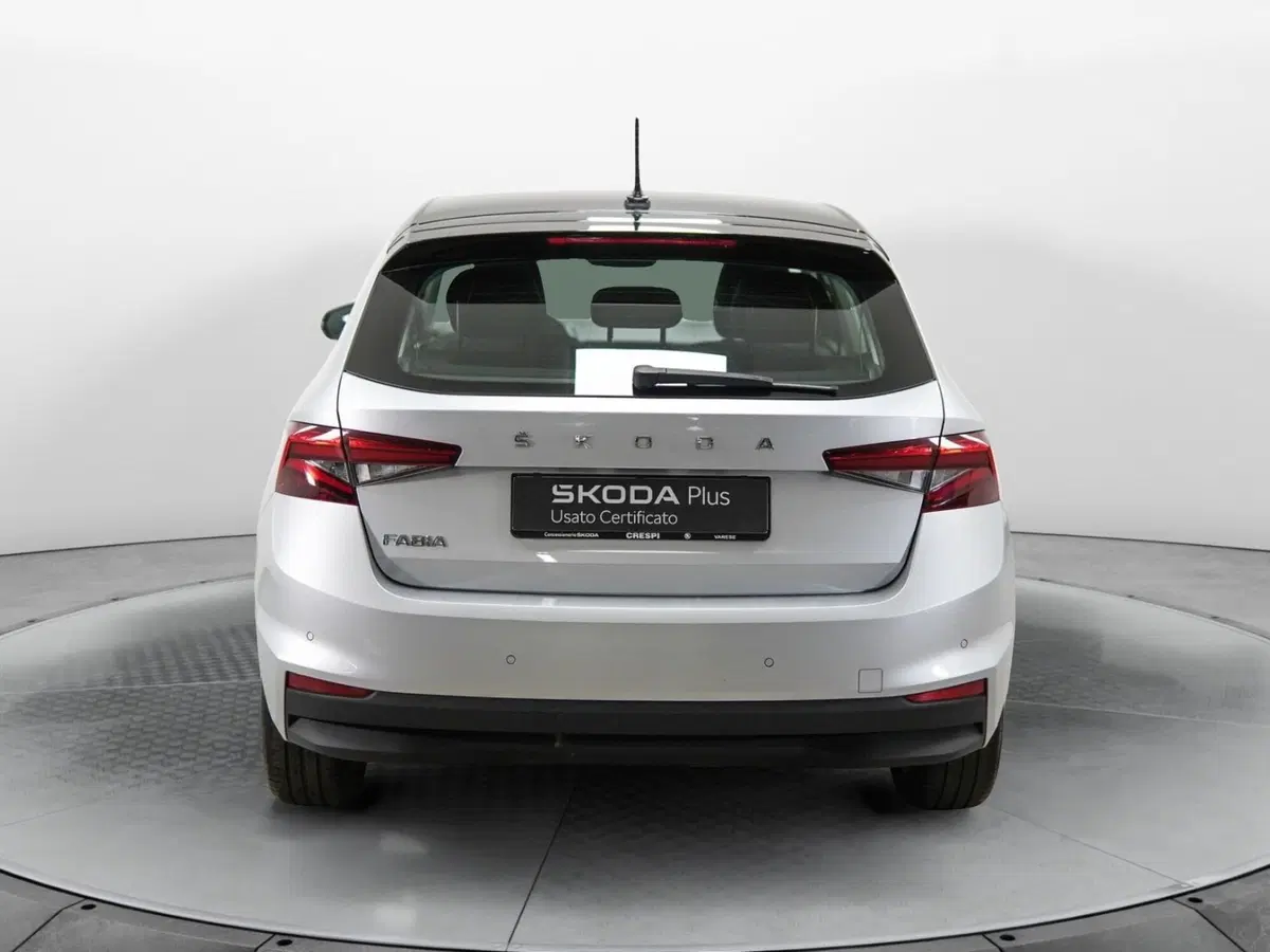 Skoda Fabia usata a Varese (5)