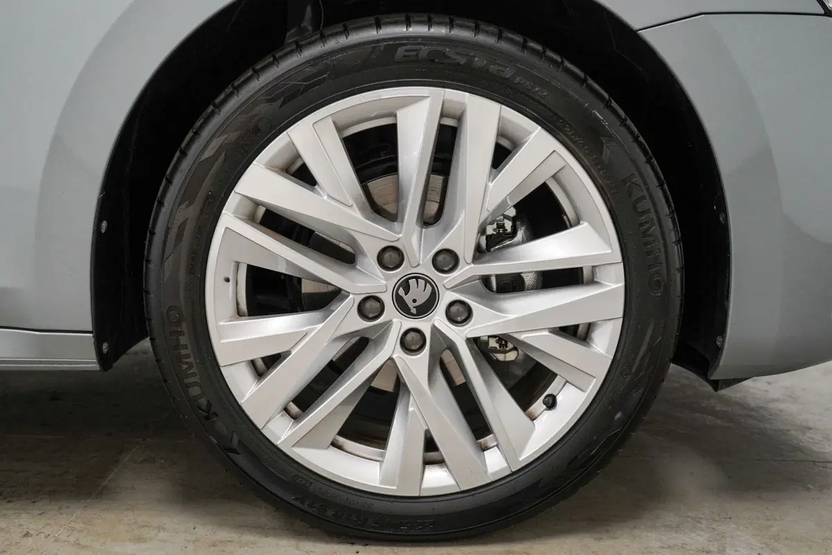 Skoda Octavia Station Wagon usata a Varese (7)