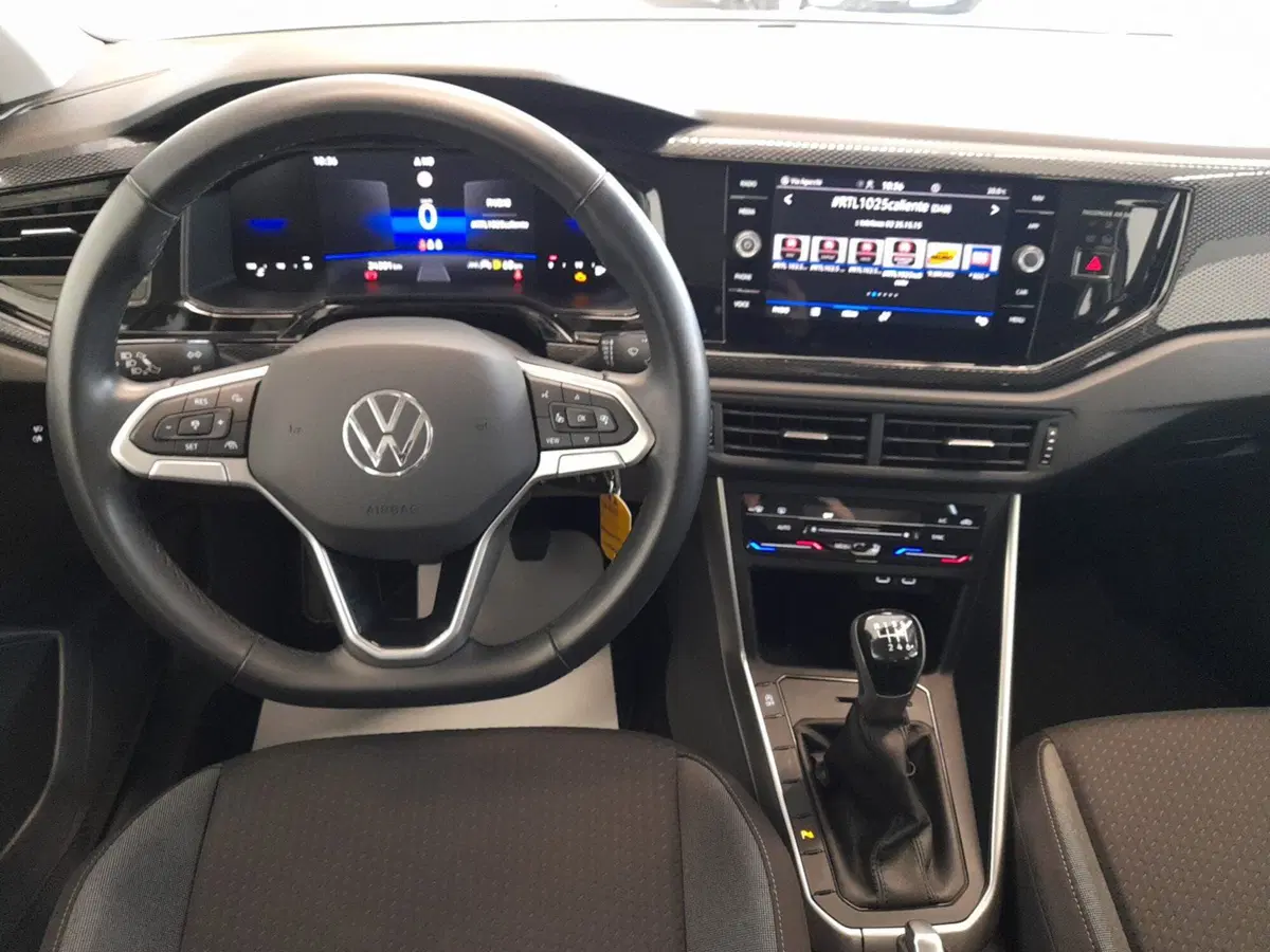 Volkswagen Taigo usata a Bologna (17)