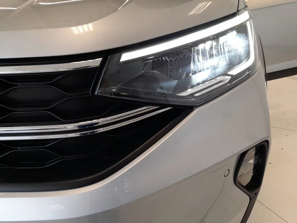 Volkswagen Taigo usata a Bologna (8)