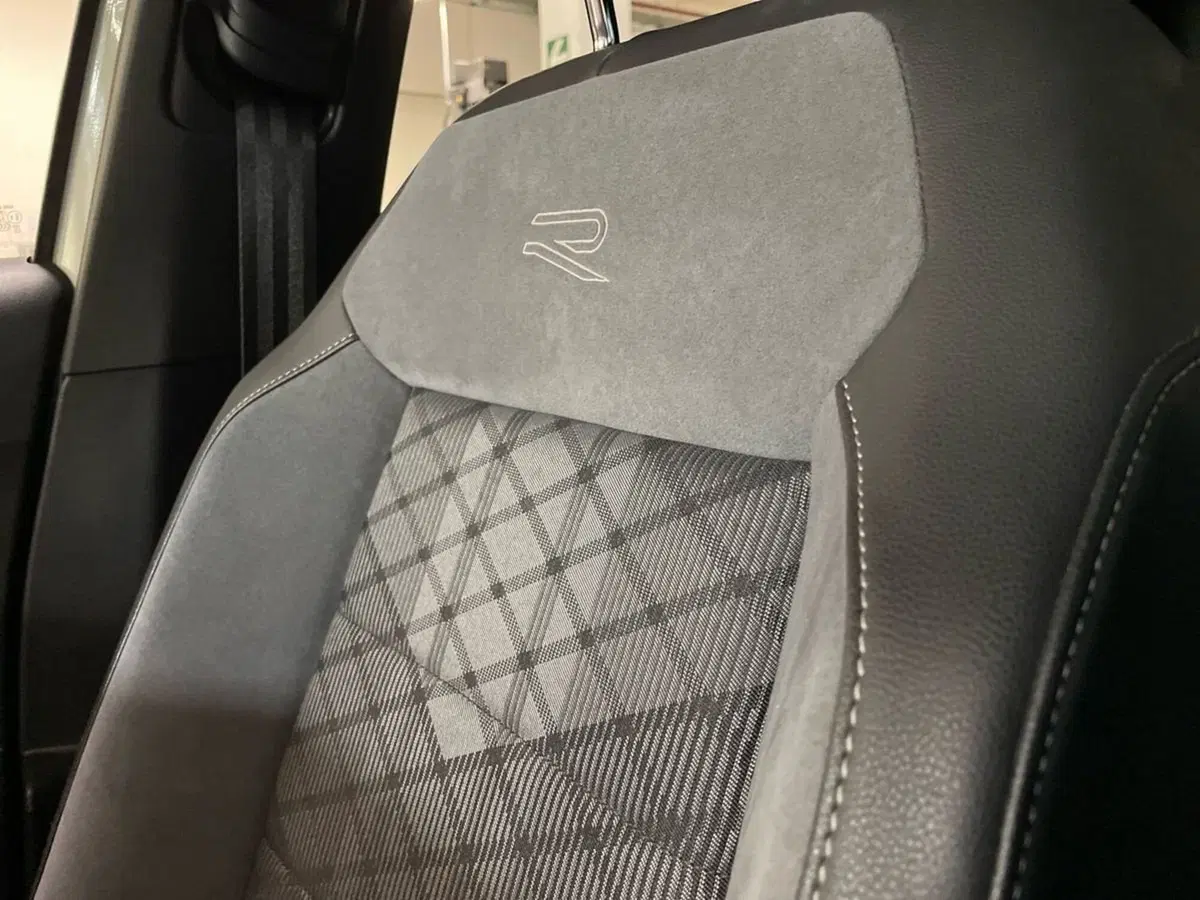 Volkswagen T-Roc usata a Prato (16)