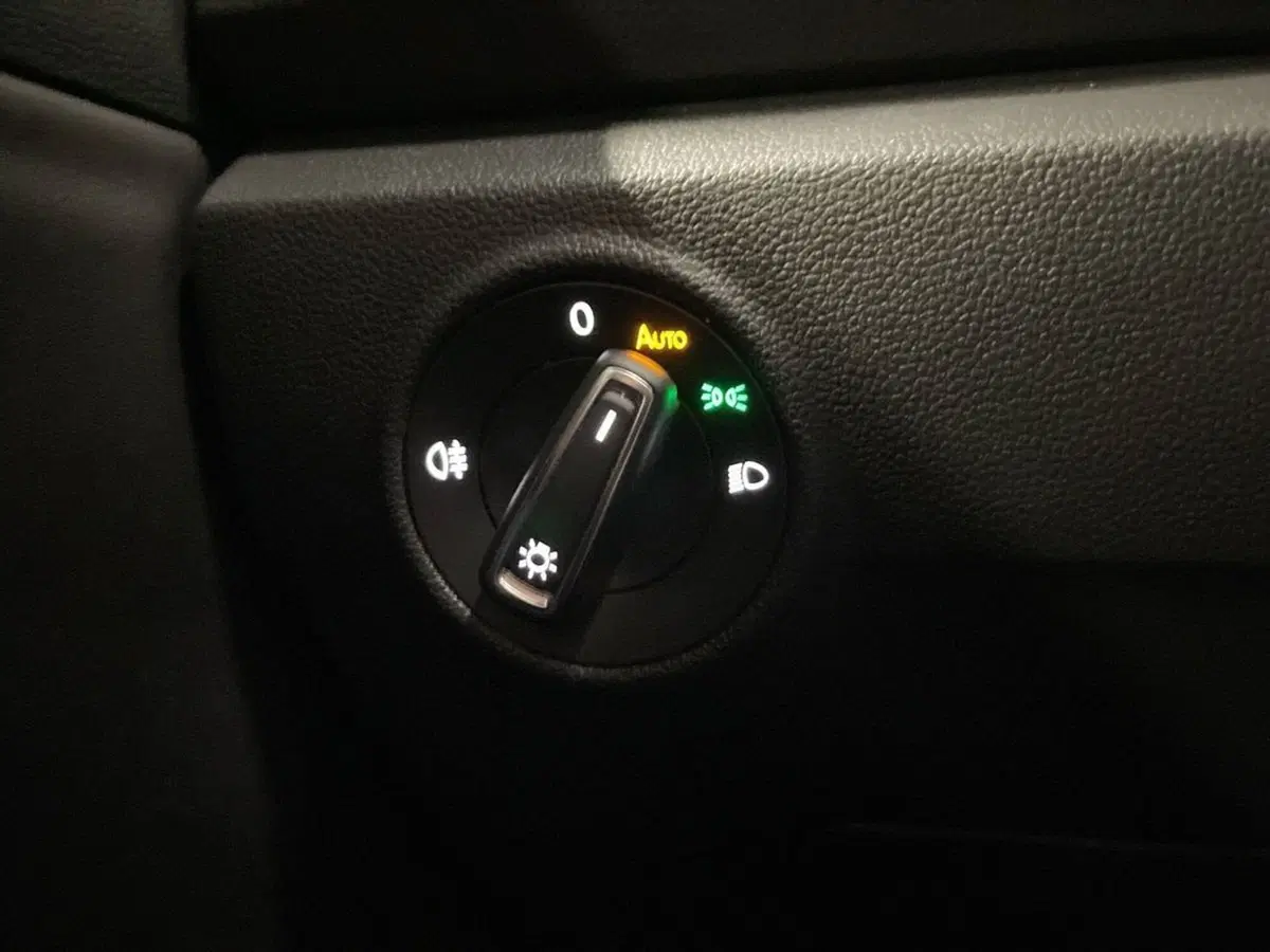Volkswagen T-Roc usata a Prato (18)