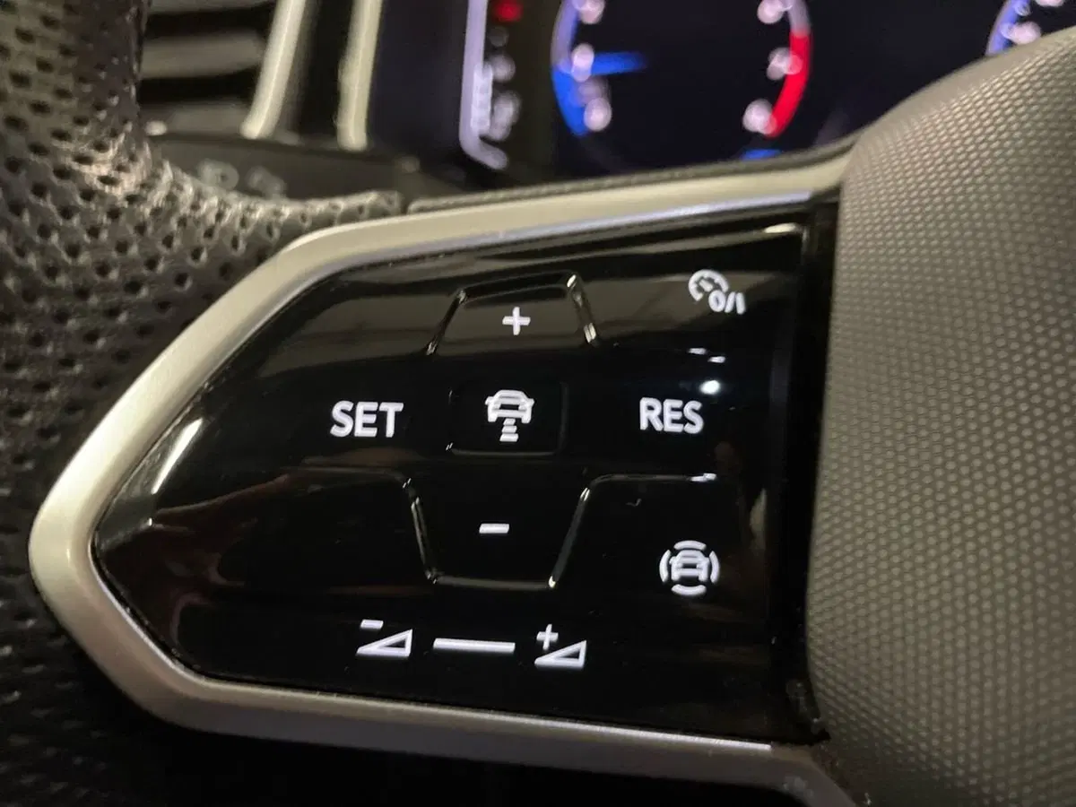 Volkswagen T-Roc usata a Prato (19)