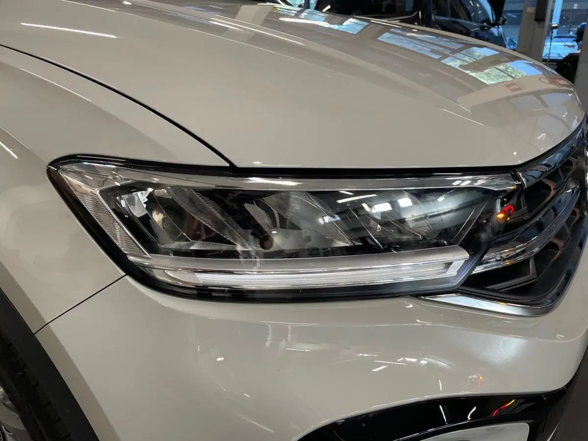 Volkswagen T-Roc usata a Prato (7)