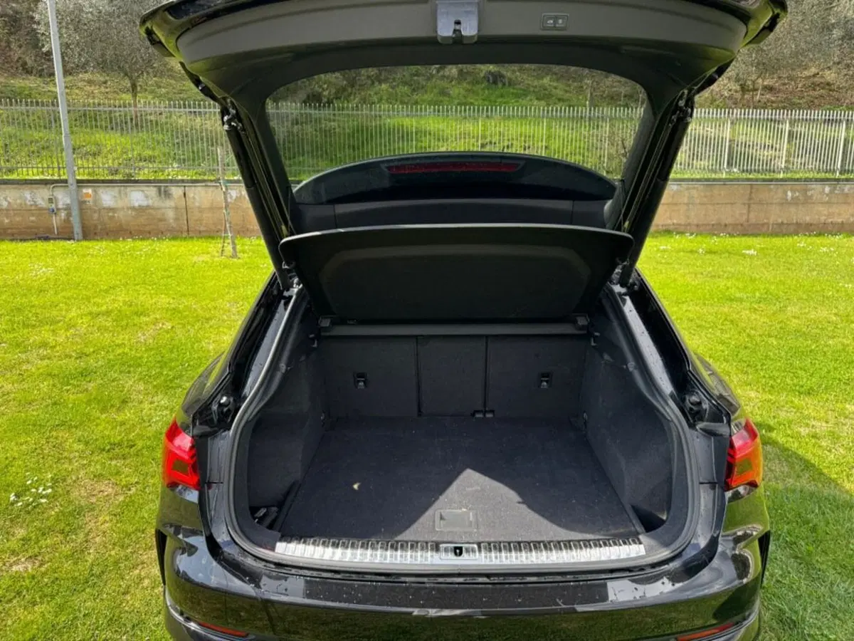 Audi RS Q3 Sportback usata a Salerno (12)