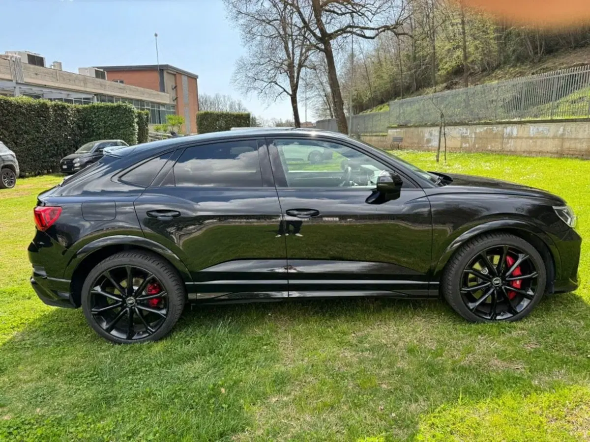 Audi RS Q3 Sportback usata a Salerno (16)