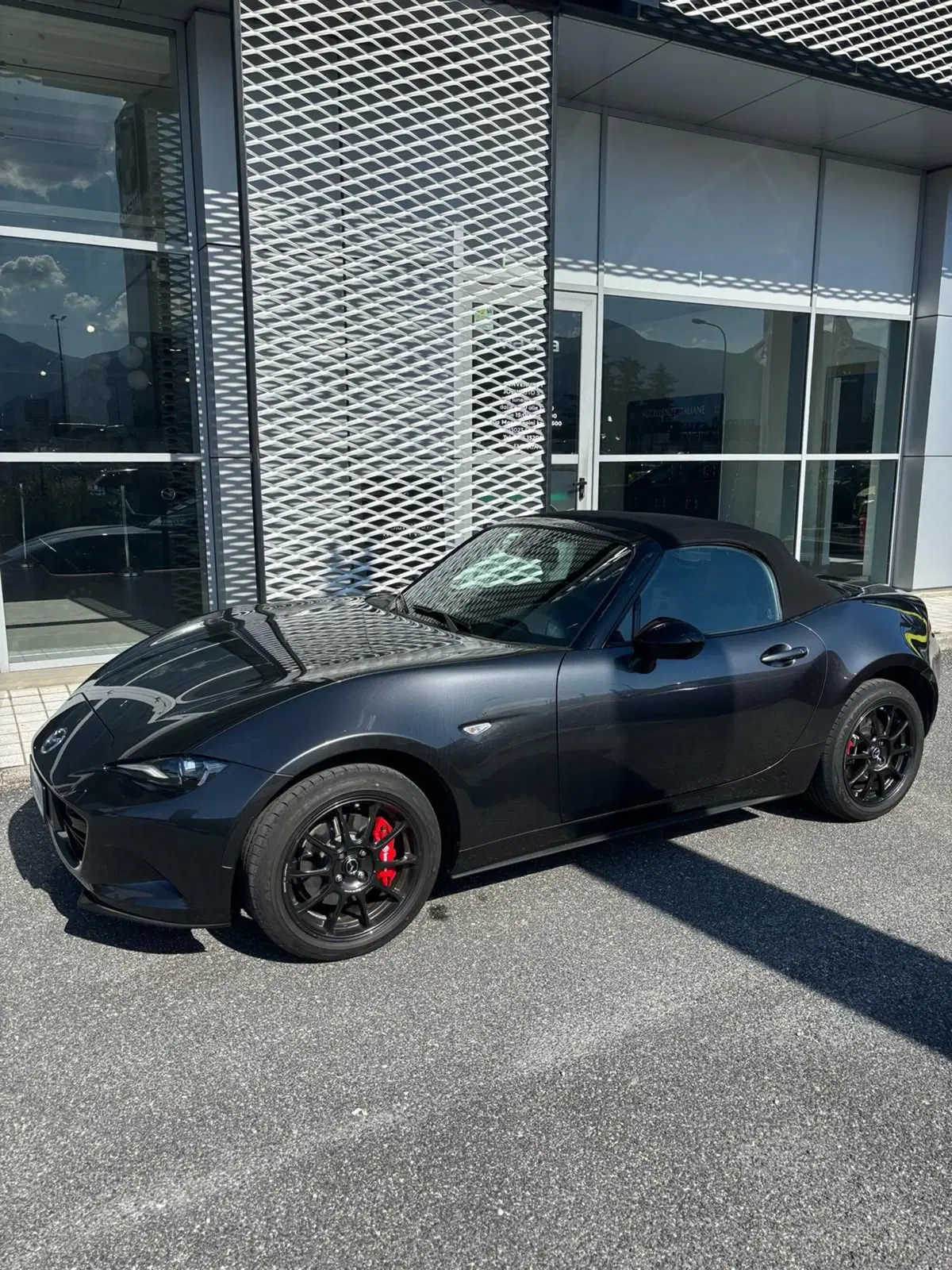 Mazda MX-5 nuova a Frosinone (4)