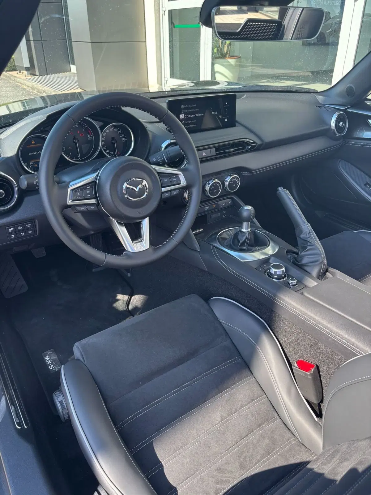 Mazda MX-5 nuova a Frosinone (7)