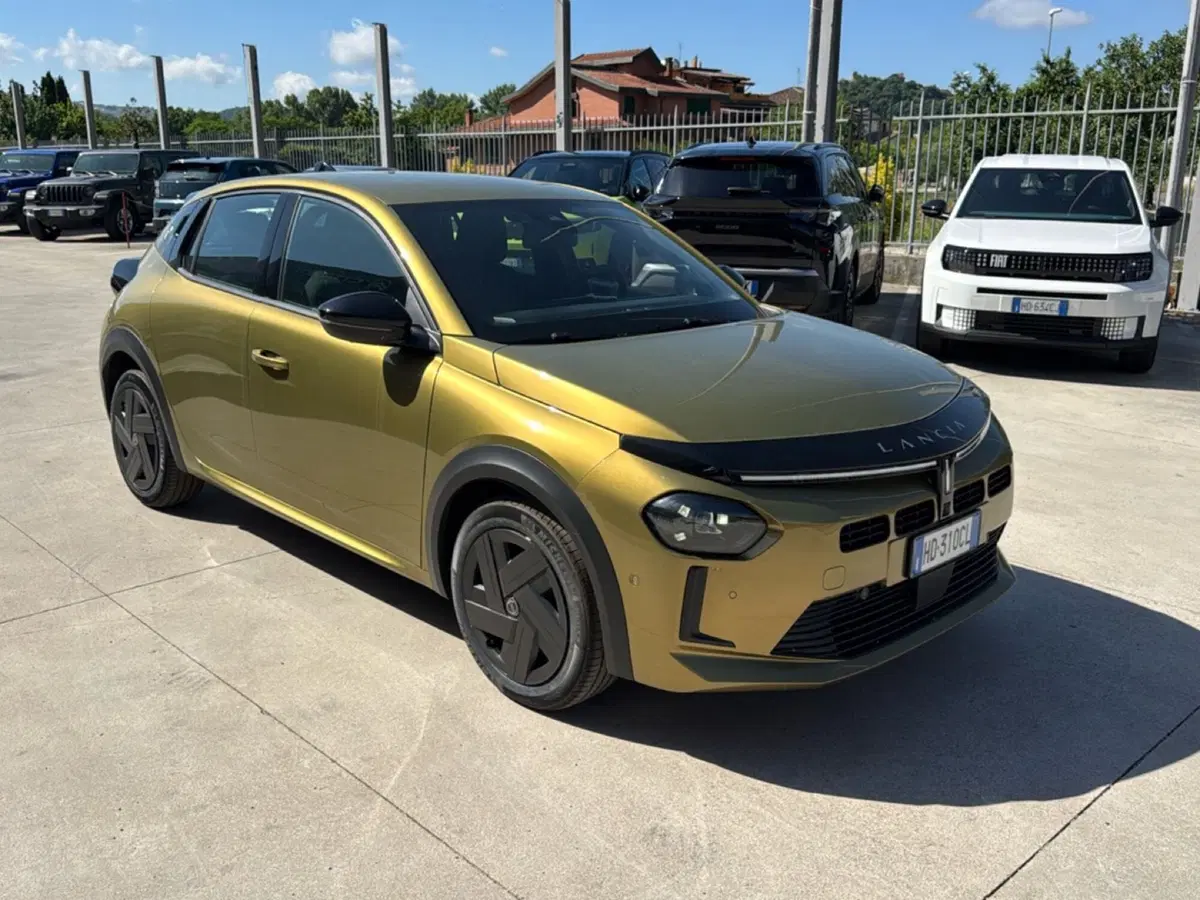 Lancia Ypsilon nuova a Frosinone