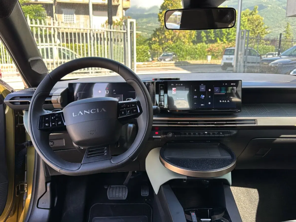 Lancia Ypsilon nuova a Frosinone (19)