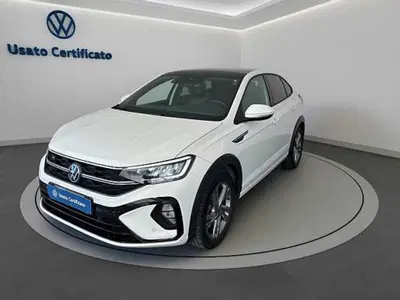 Volkswagen Taigo 1.0 TSI 110 CV DSG R-Line del 2022 usata a Roma