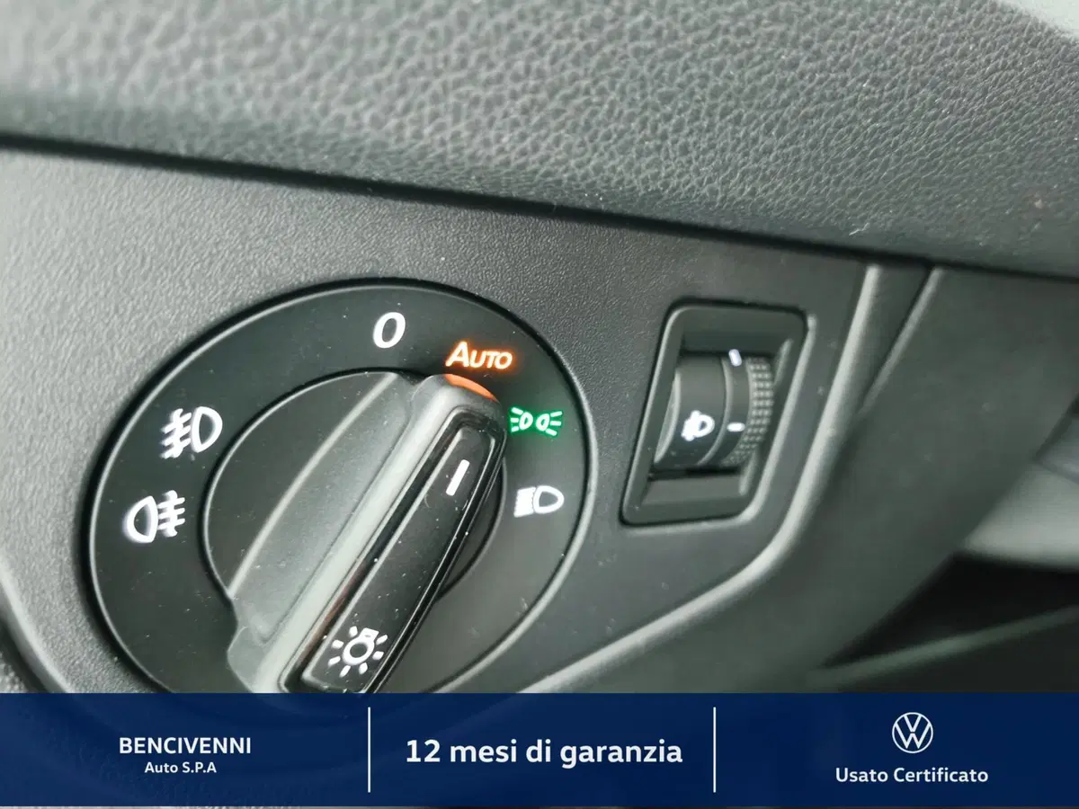 Volkswagen Taigo usata a Catanzaro (17)