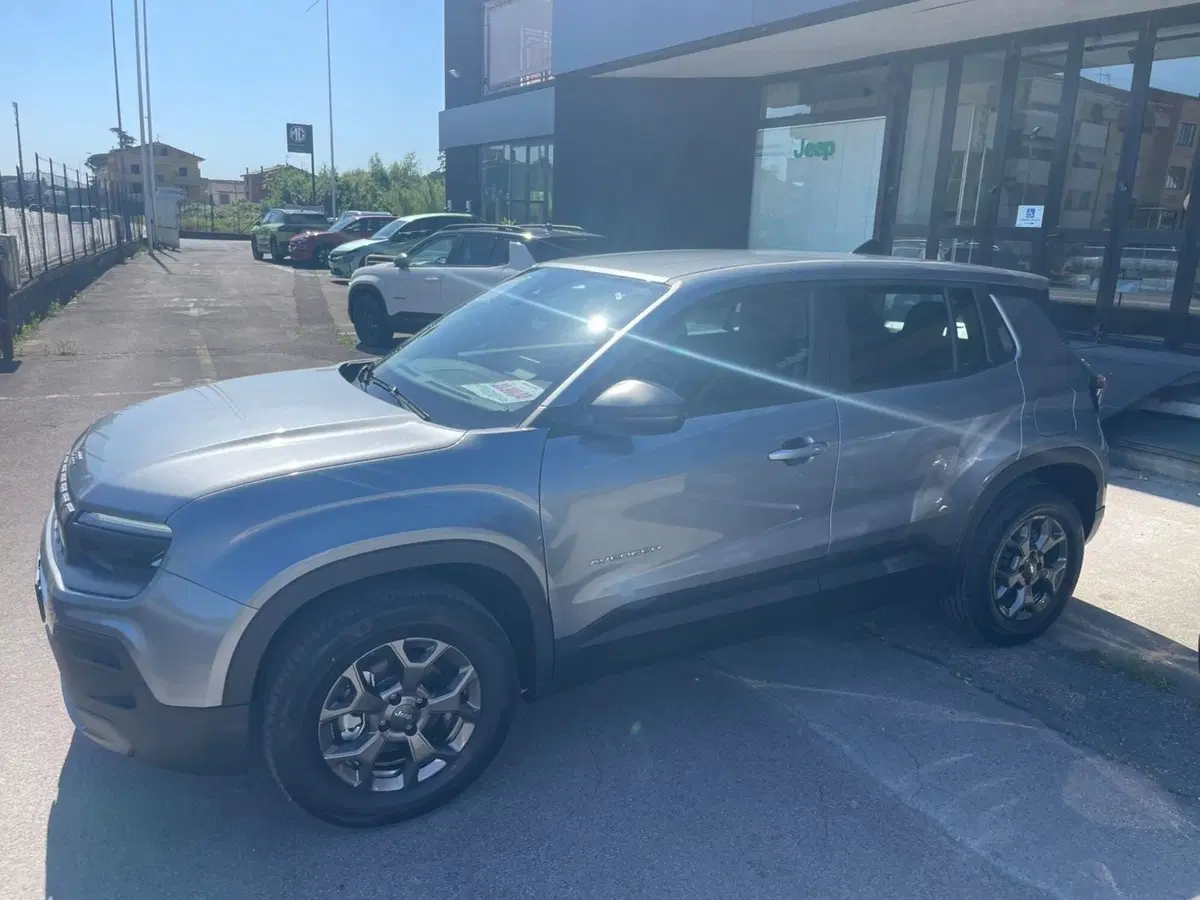 Jeep Avenger nuova a Lucca (2)