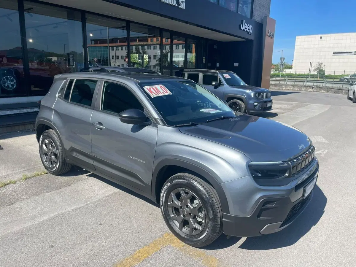 Jeep Avenger nuova a Lucca (6)