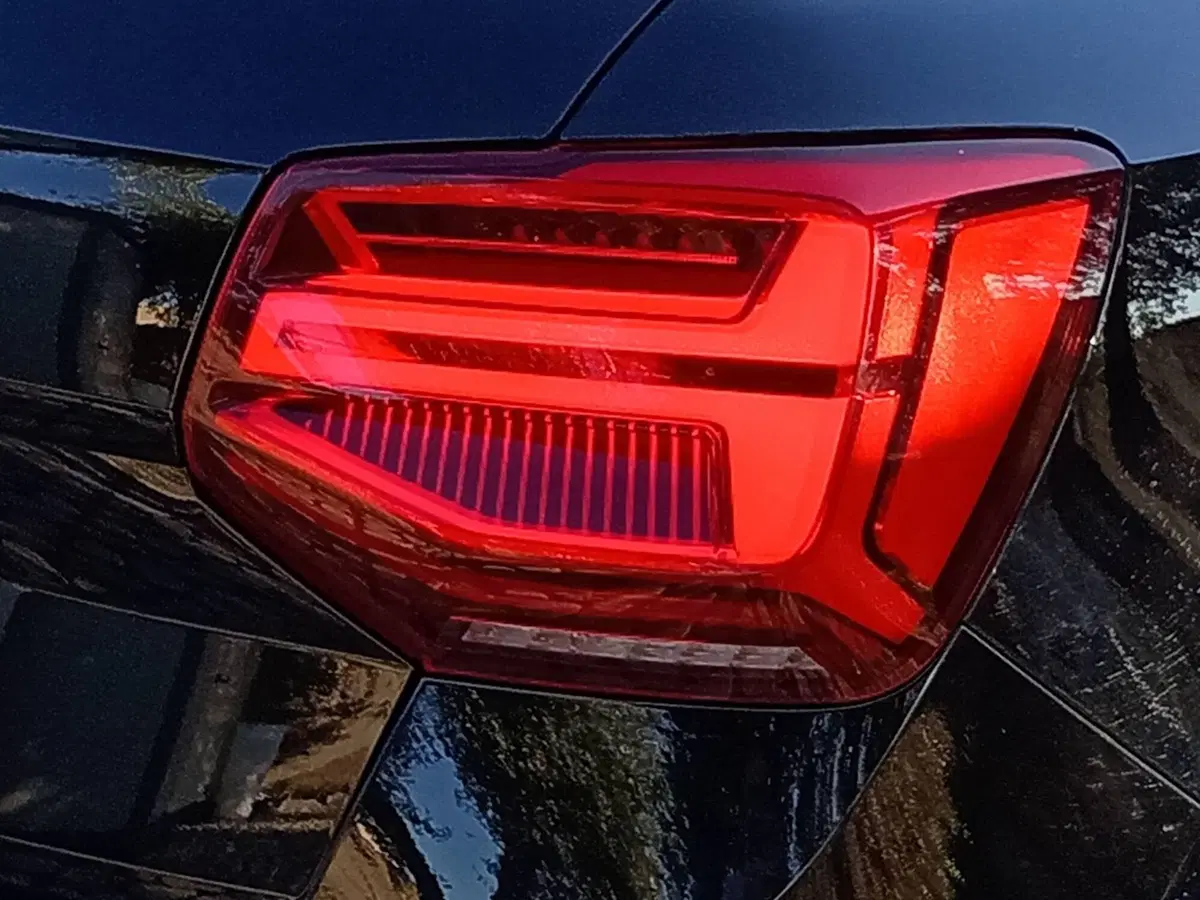 Audi Q2 usata a Bari (10)