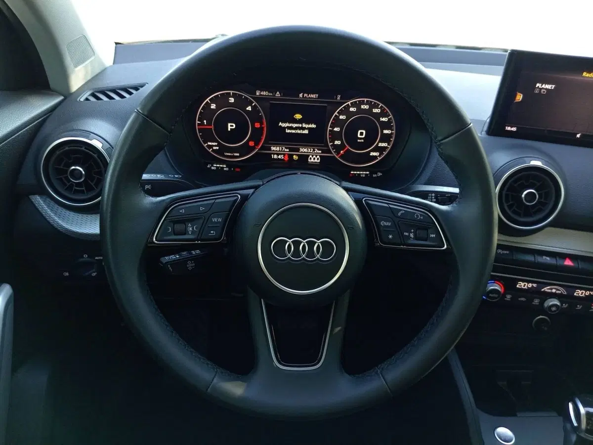 Audi Q2 usata a Bari (3)