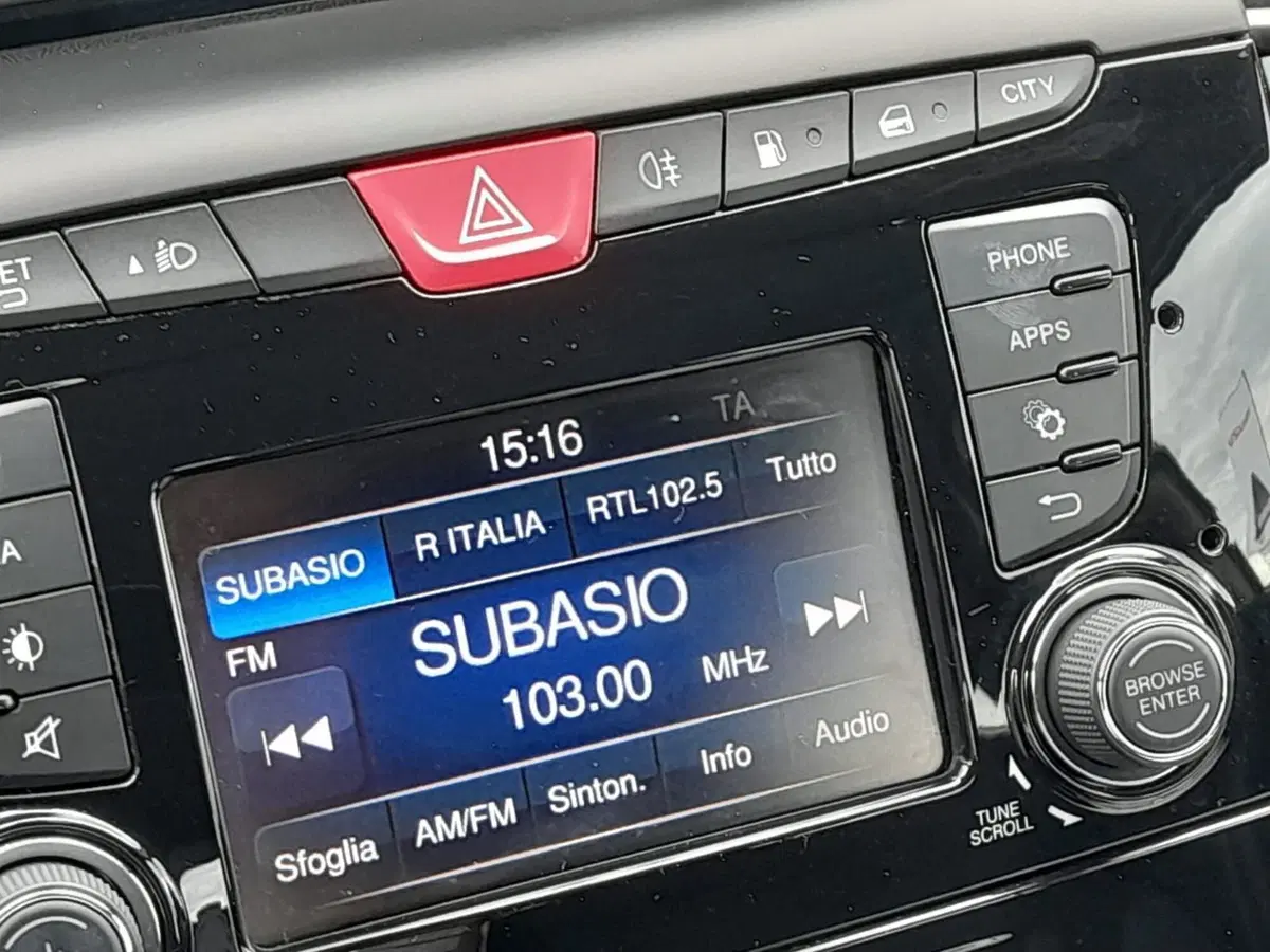 Lancia Ypsilon usata a L'Aquila (13)