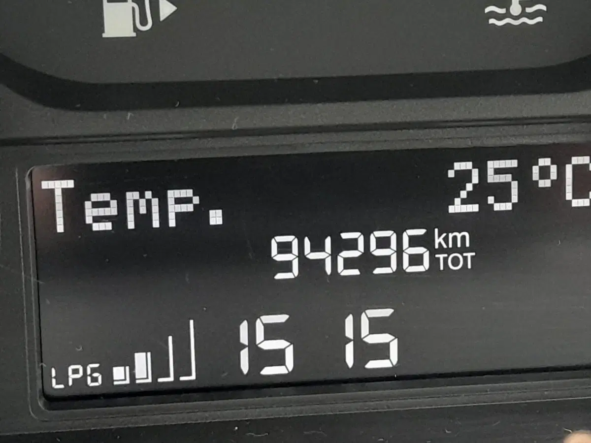 Lancia Ypsilon usata a L'Aquila (18)