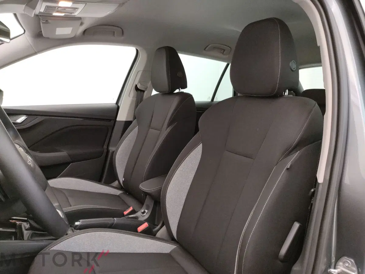 Skoda Kamiq usata a Varese (11)
