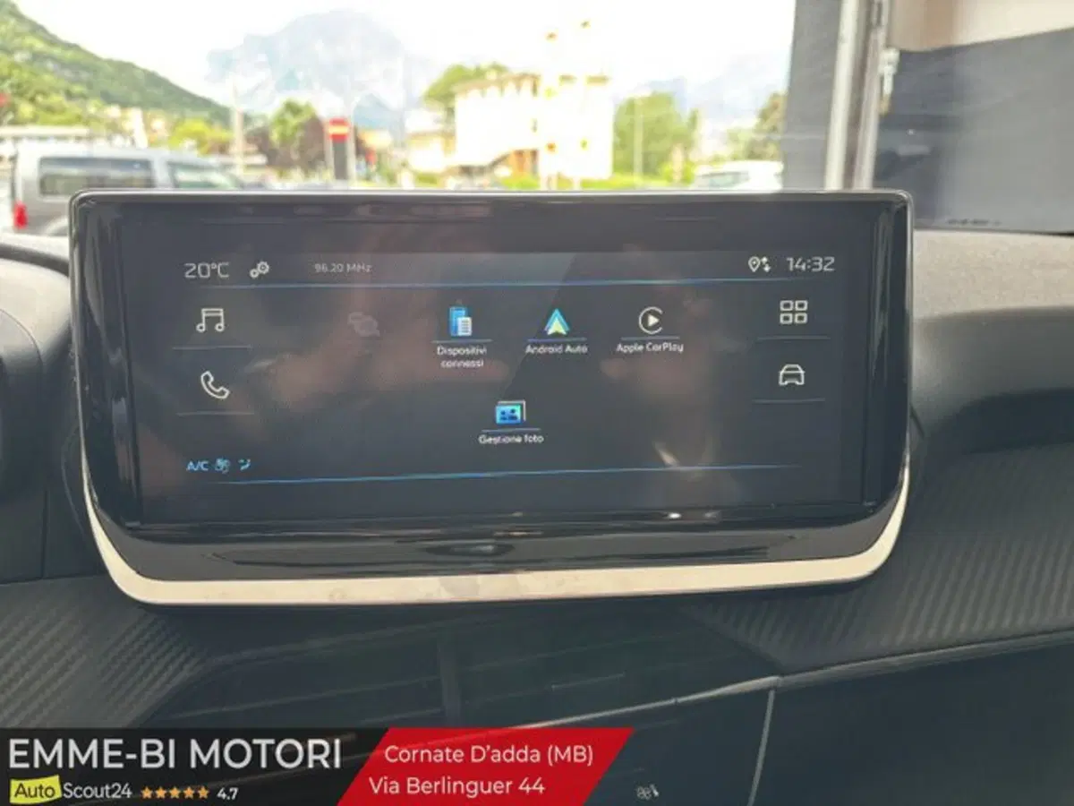 Peugeot 208 usata a Lecco (8)