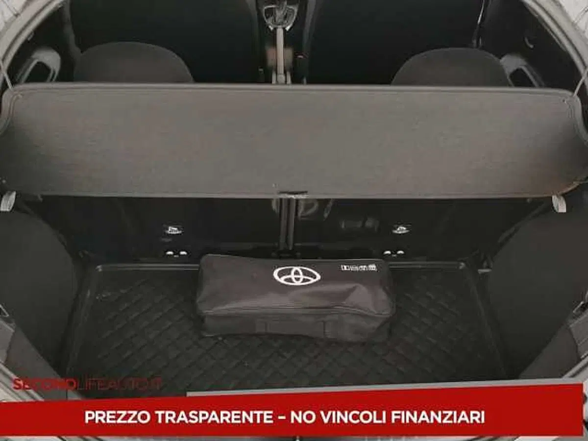 Toyota Aygo X usata a Chieti (12)