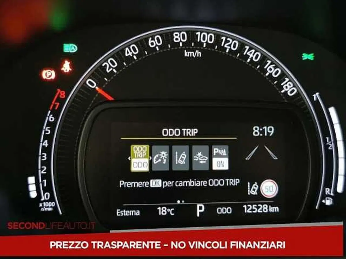 Toyota Aygo X usata a Chieti (15)