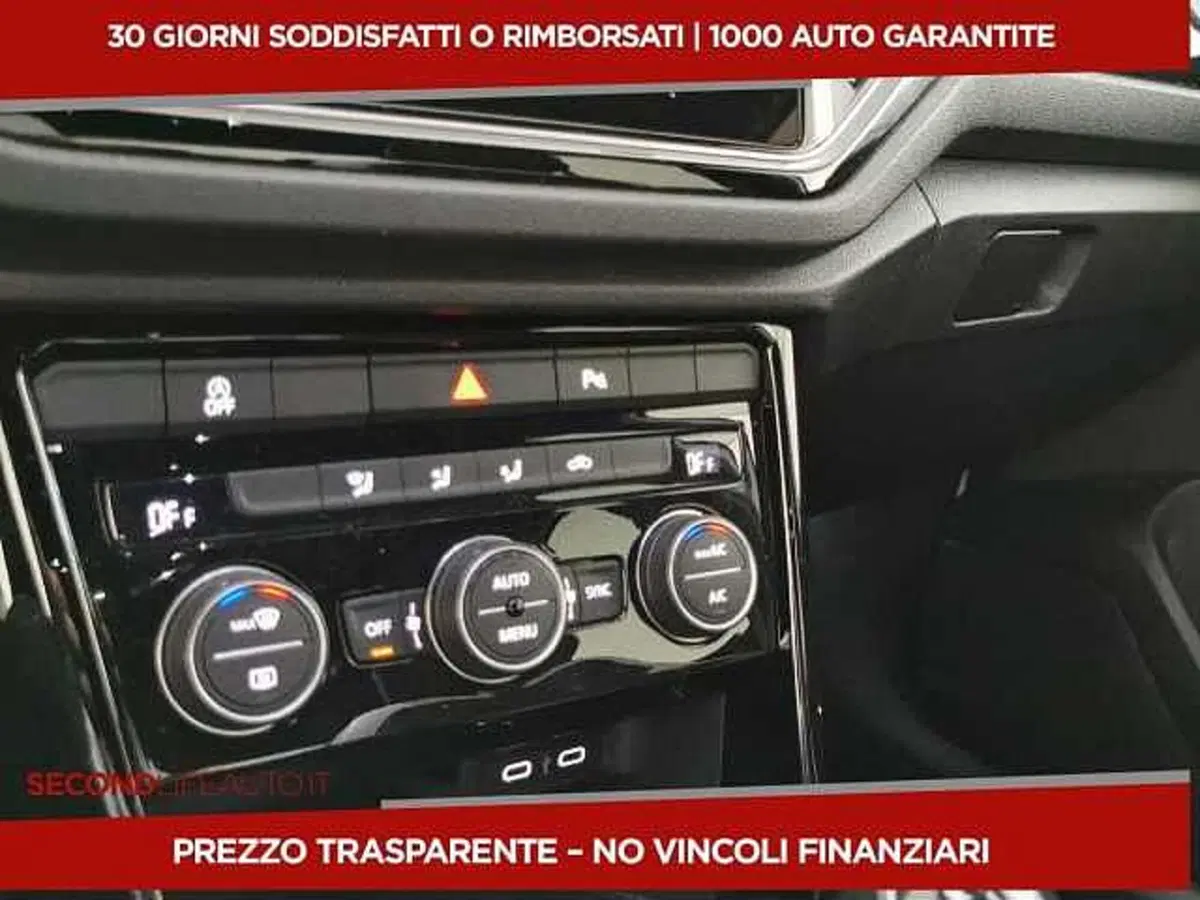 Volkswagen T-Roc usata a Chieti (9)
