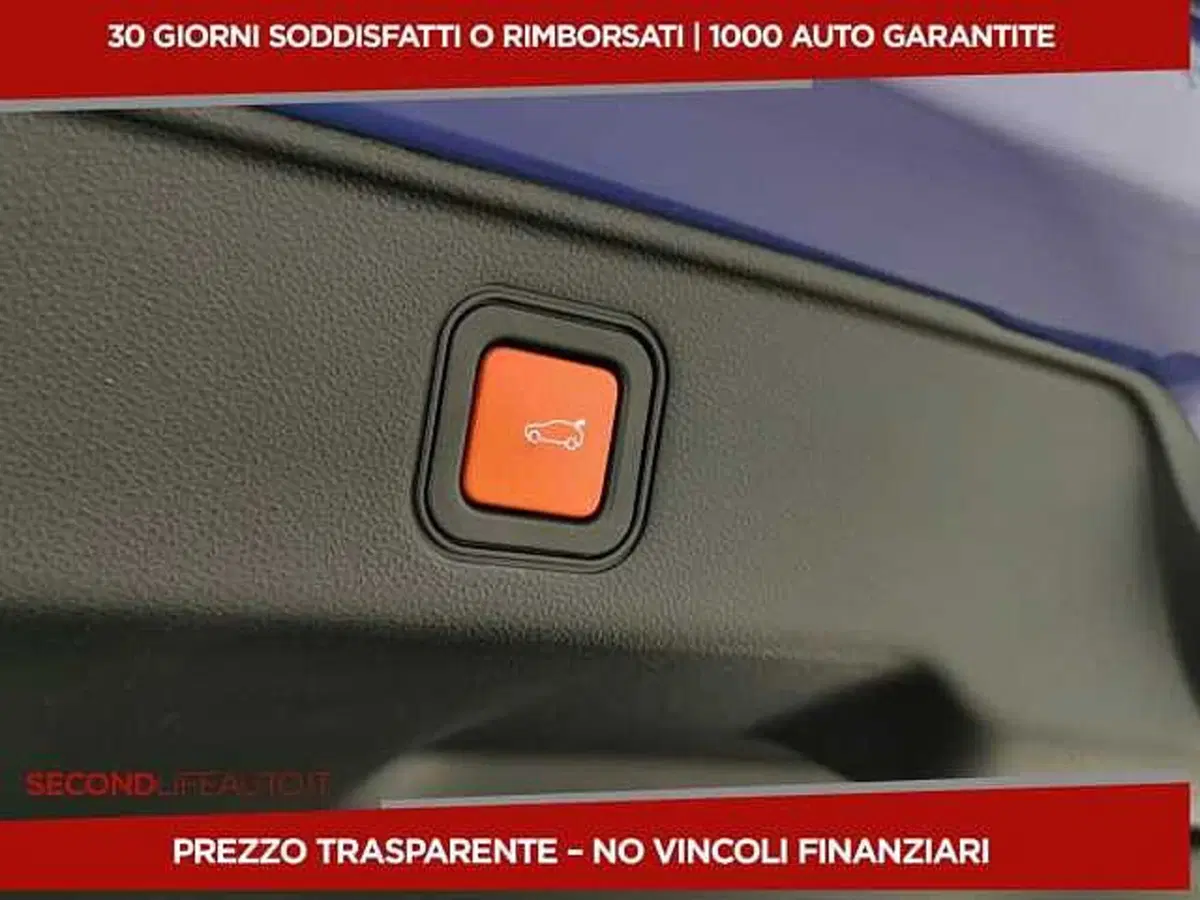 Abarth 600e usata a Chieti (12)