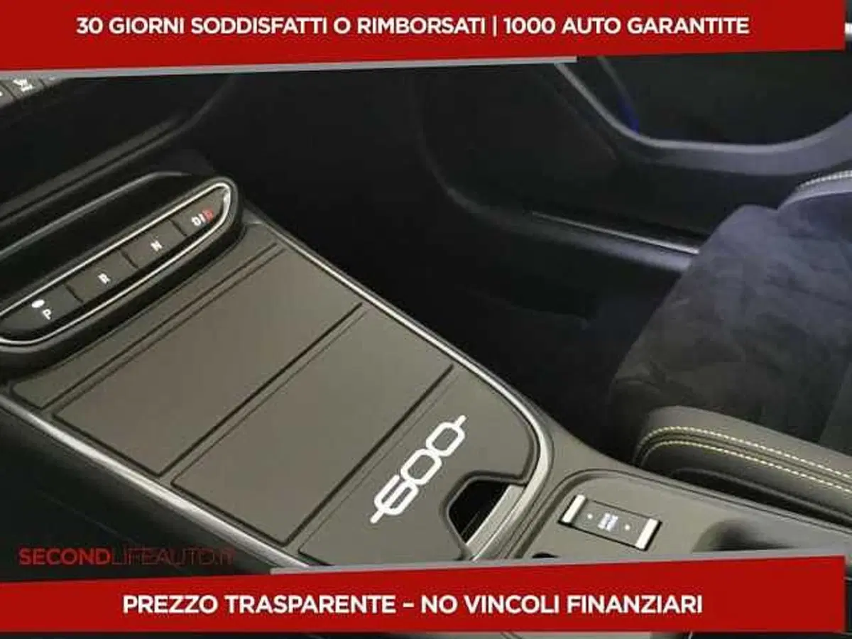 Abarth 600e usata a Chieti (17)