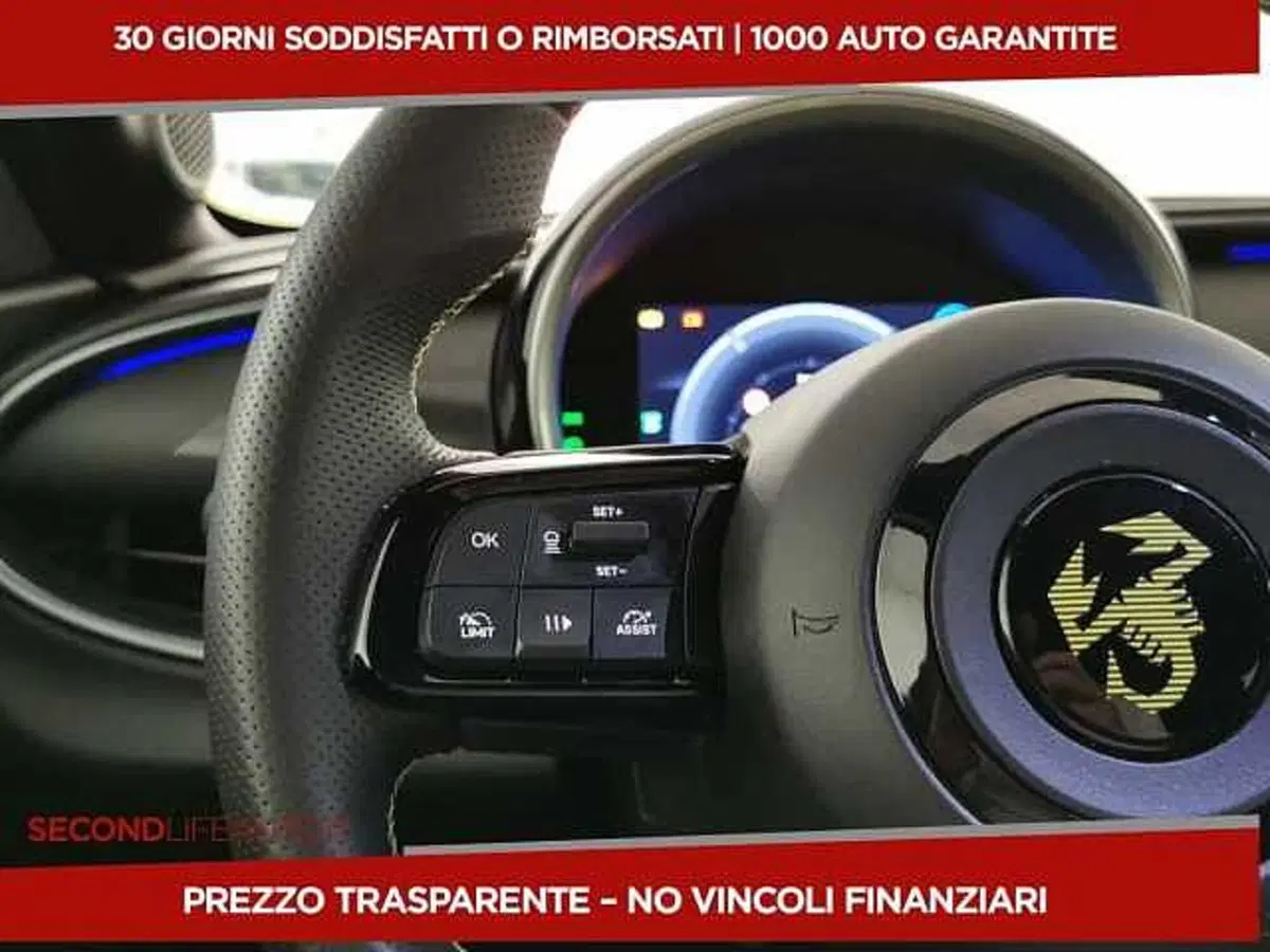 Abarth 600e usata a Chieti (7)