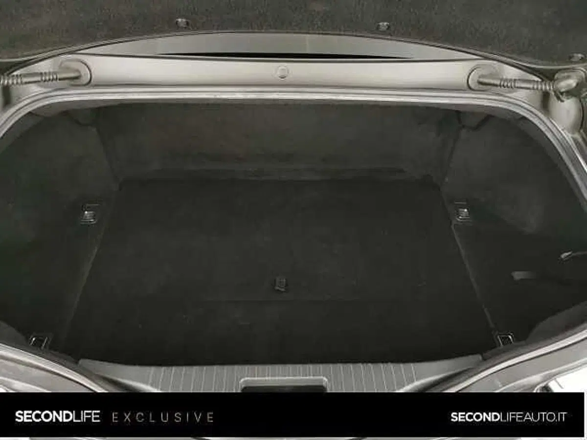 Lexus LC usata a Chieti (13)