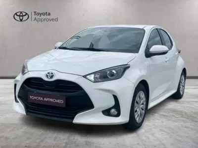 Toyota Yaris Cross 1.5 Hybrid 5p. E-CVT Active del 2023 usata a Albano Vercellese