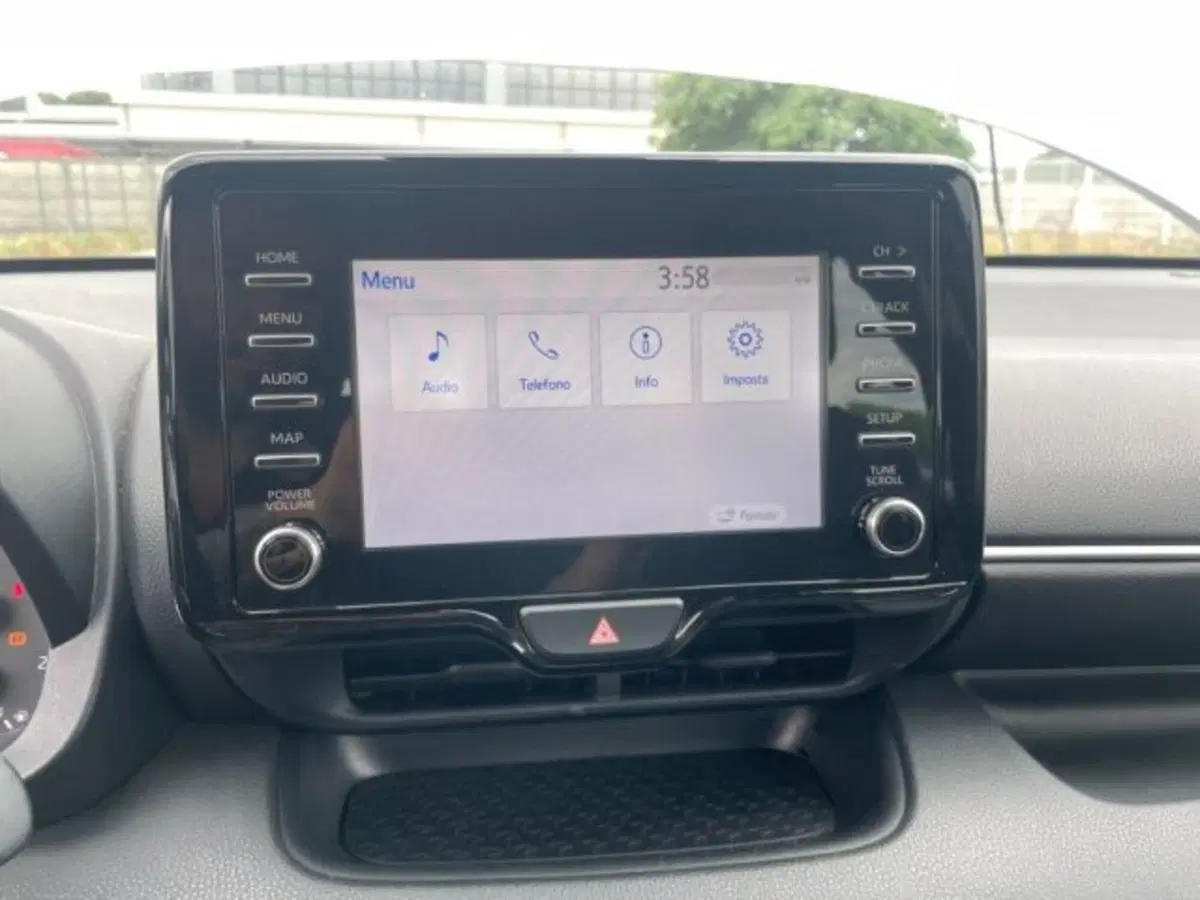 Toyota Yaris Cross usata a Vercelli (16)