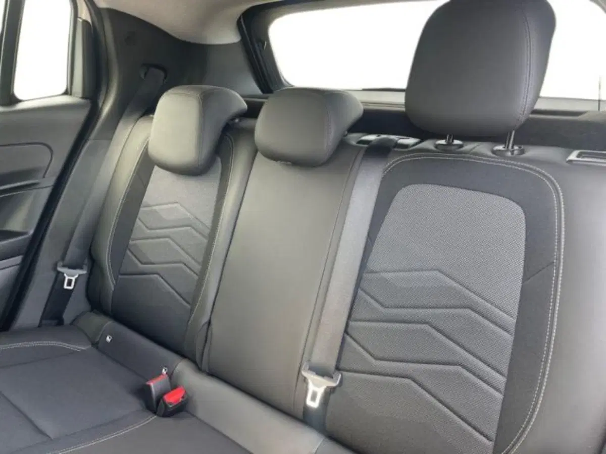 Jeep Avenger usata a Vercelli (10)