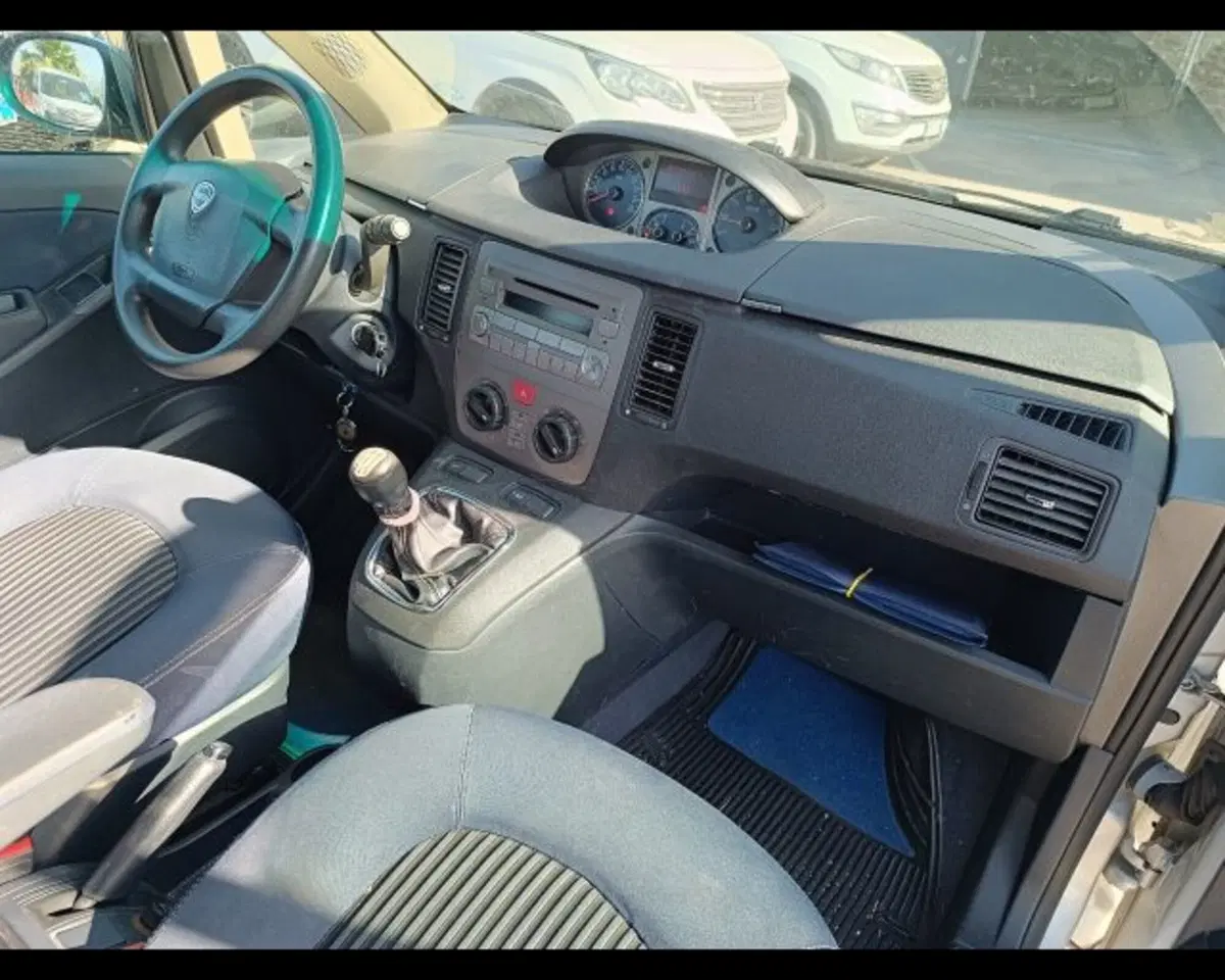 Lancia Musa usata a Catania (7)